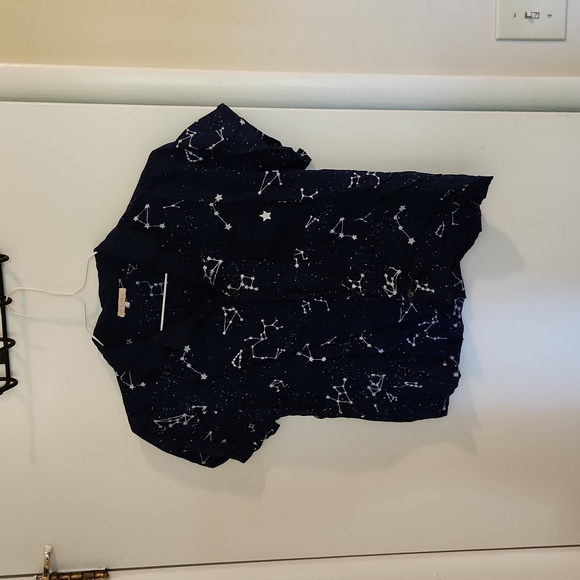 Next to Nothing Medium crop blouse stars - Picture 1 of 8